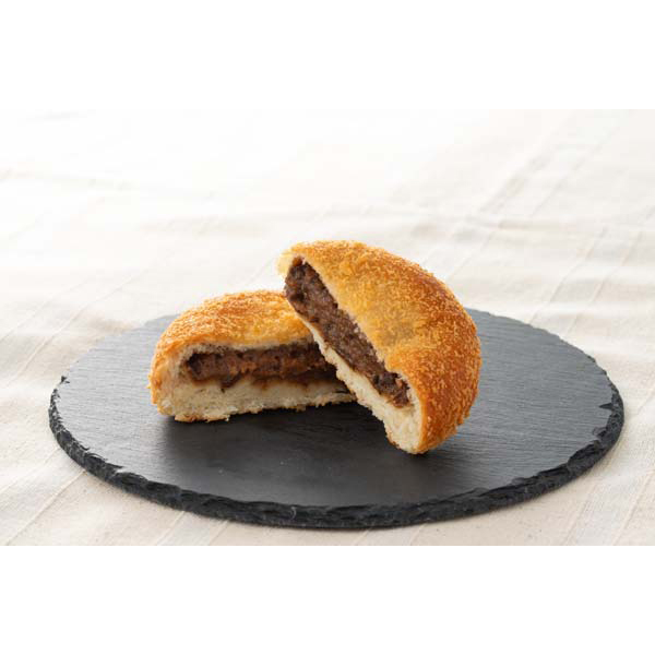 滋賀 近江牛入り焼きカレーパン