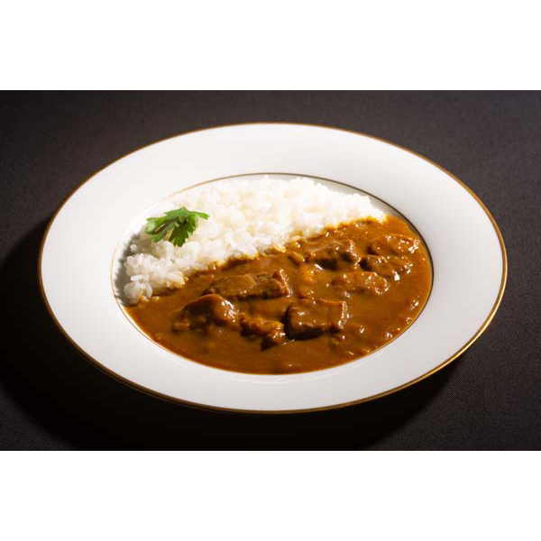 東京 「ラ・ロシェル」 坂井宏行監修　フレンチシェフの深みビーフカレー　