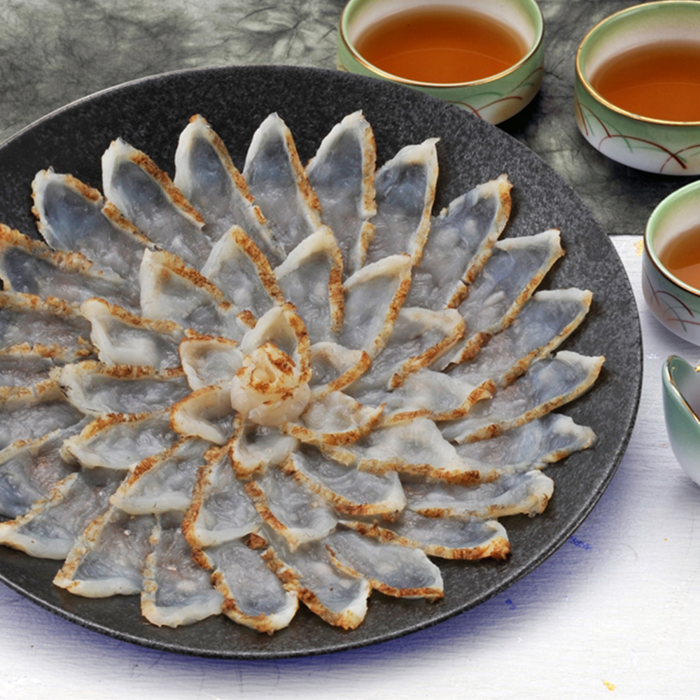 福岡 「ふく太郎本部」 山口県萩産活〆 まふく炙り刺身