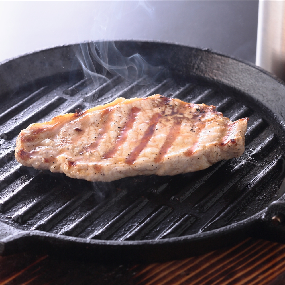 鹿児島県産黒豚肉使用ロースステーキ用　6個