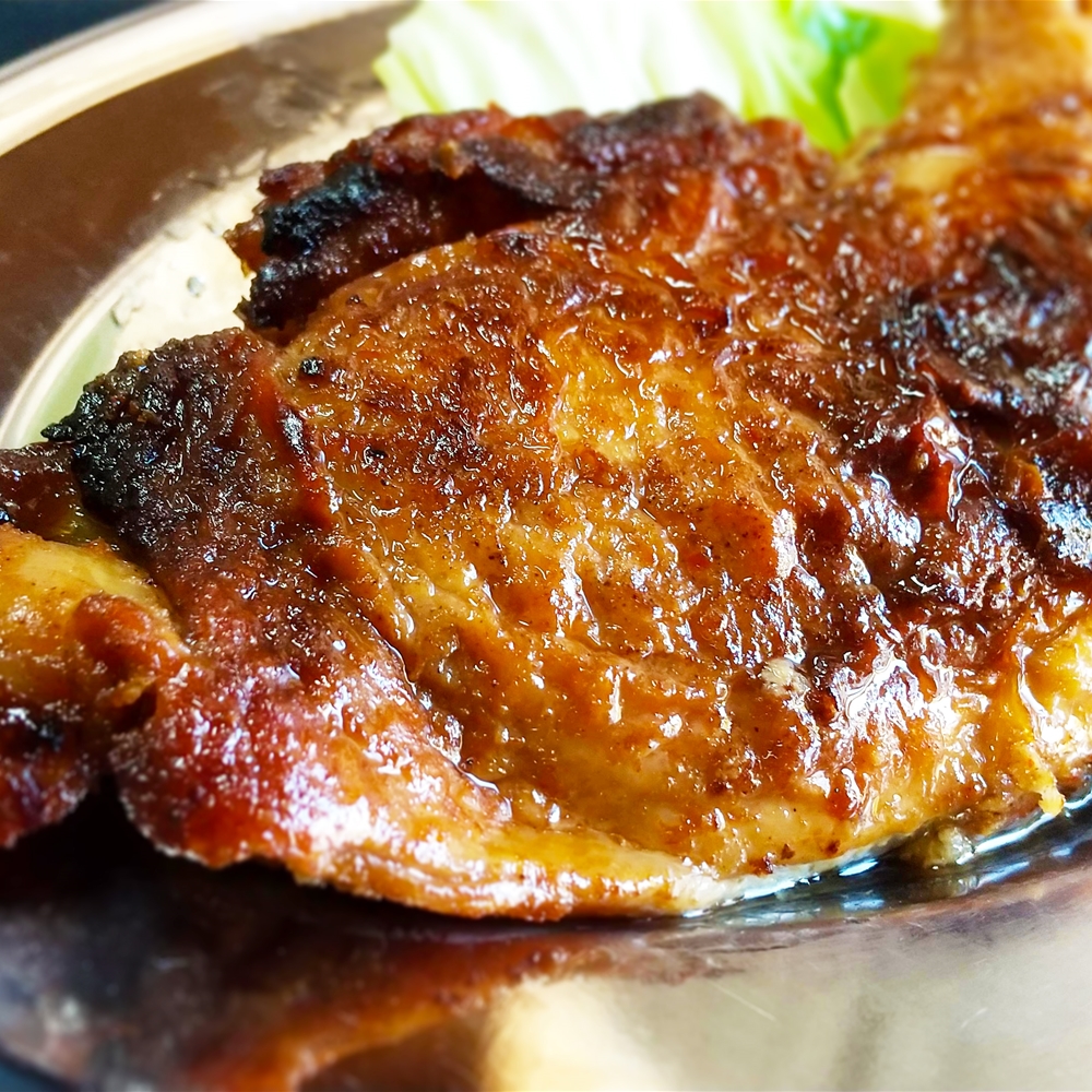 香川名物　骨付き鳥