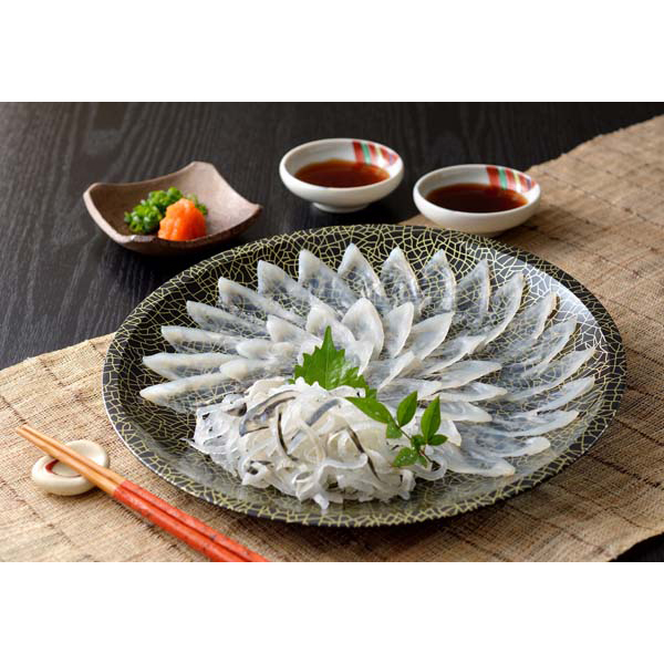 「関とら本店」 とらふく刺身セット