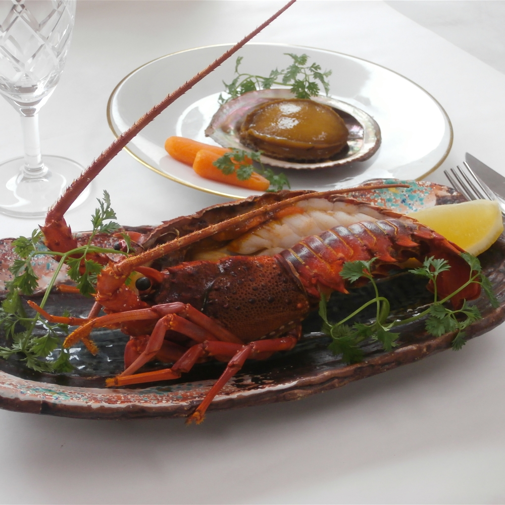 徳島　天然伊勢海老ステーキとあわび旨煮詰合せ