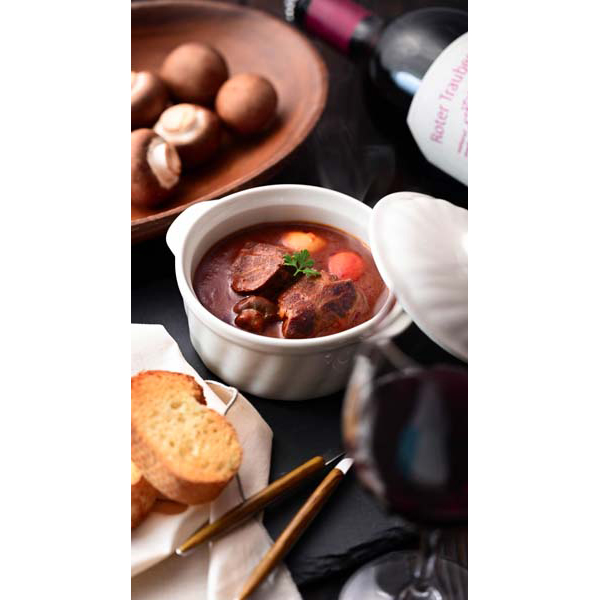 山形 「みやさかや」 米沢牛ビーフシチュー