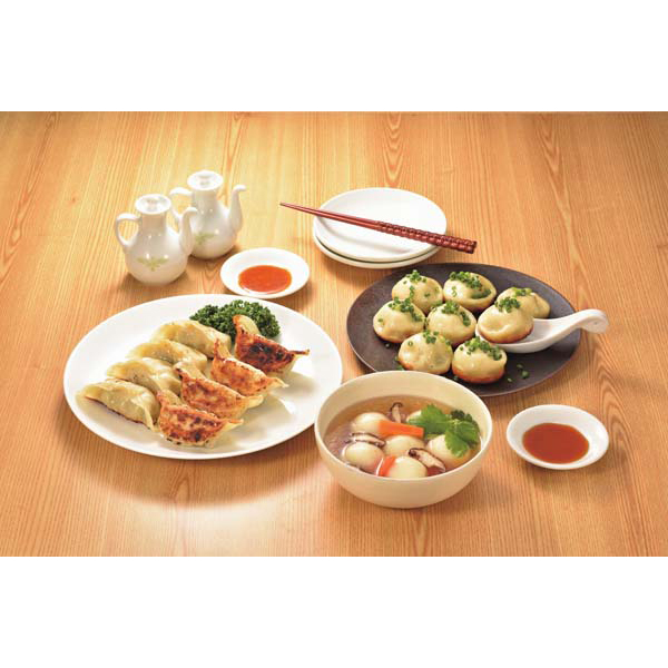 北海道 じゃが豚・餃子16個・小籠包セット