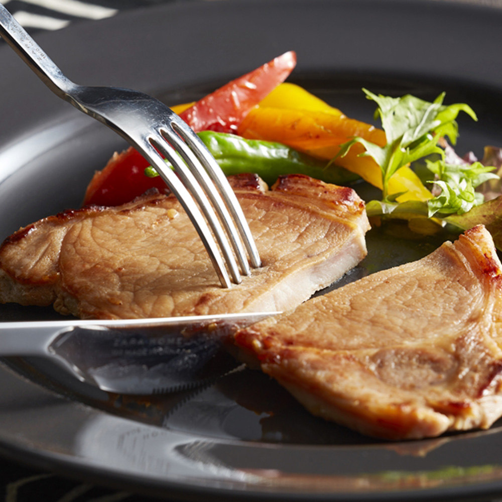 大阪 「洋食Ｒevo」 三元豚肉ロース味噌漬け(6枚)