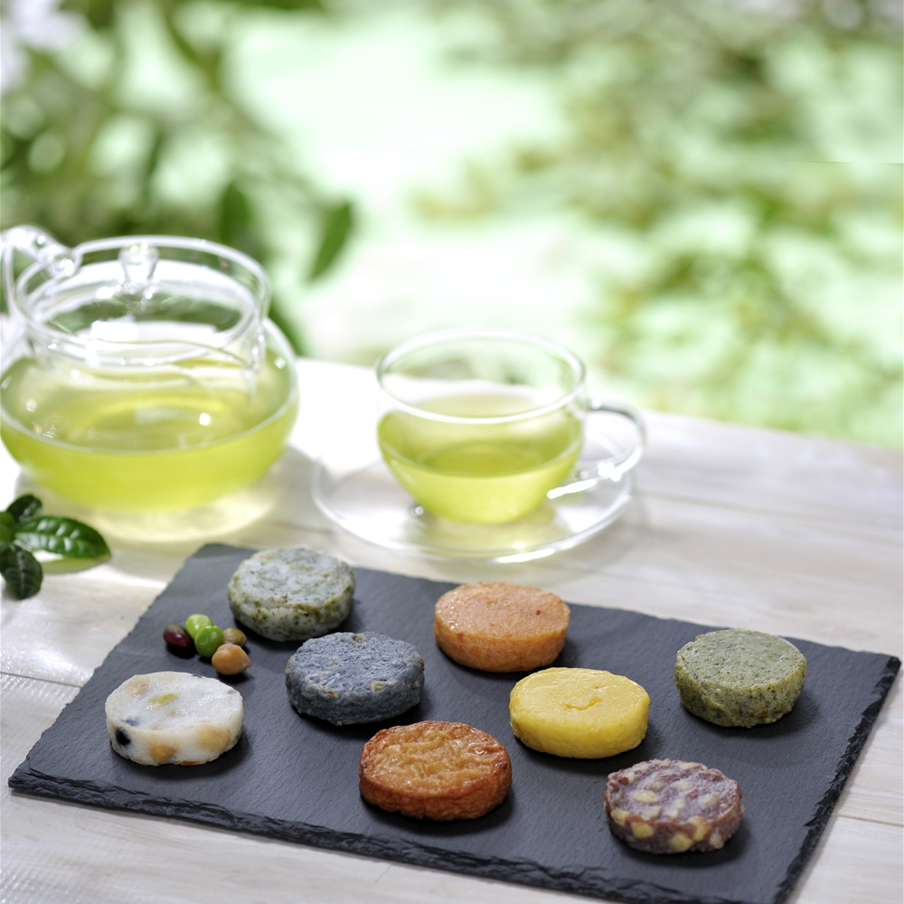 鹿児島 「吉之助キッチン」 8種の彩りさつま揚げ2個セット