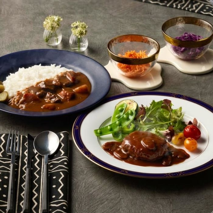 神奈川 「横浜ロイヤルパークホテル」監修 カレー＆ハンバーグセット