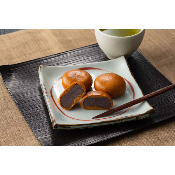 石川 「加賀屋」監修 温泉まんじゅう