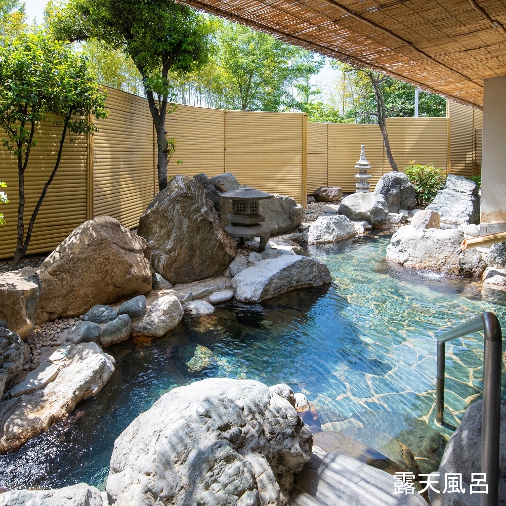 華やぎの章慶山　2名様　平休日1泊2食付（夕食1回、朝食1回、昼食0回）