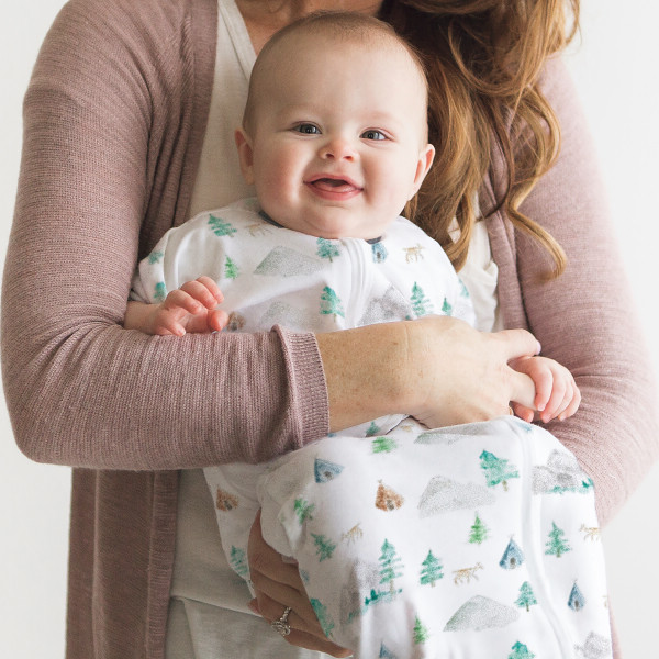 スワドルデザインズ　おくるみブランケット２枚セット＆夜泣き対策！スワドルサック　A