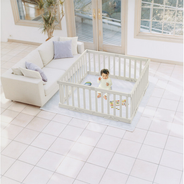 リッチェル　パーテーションにも使えるベビーサークル８枚セット